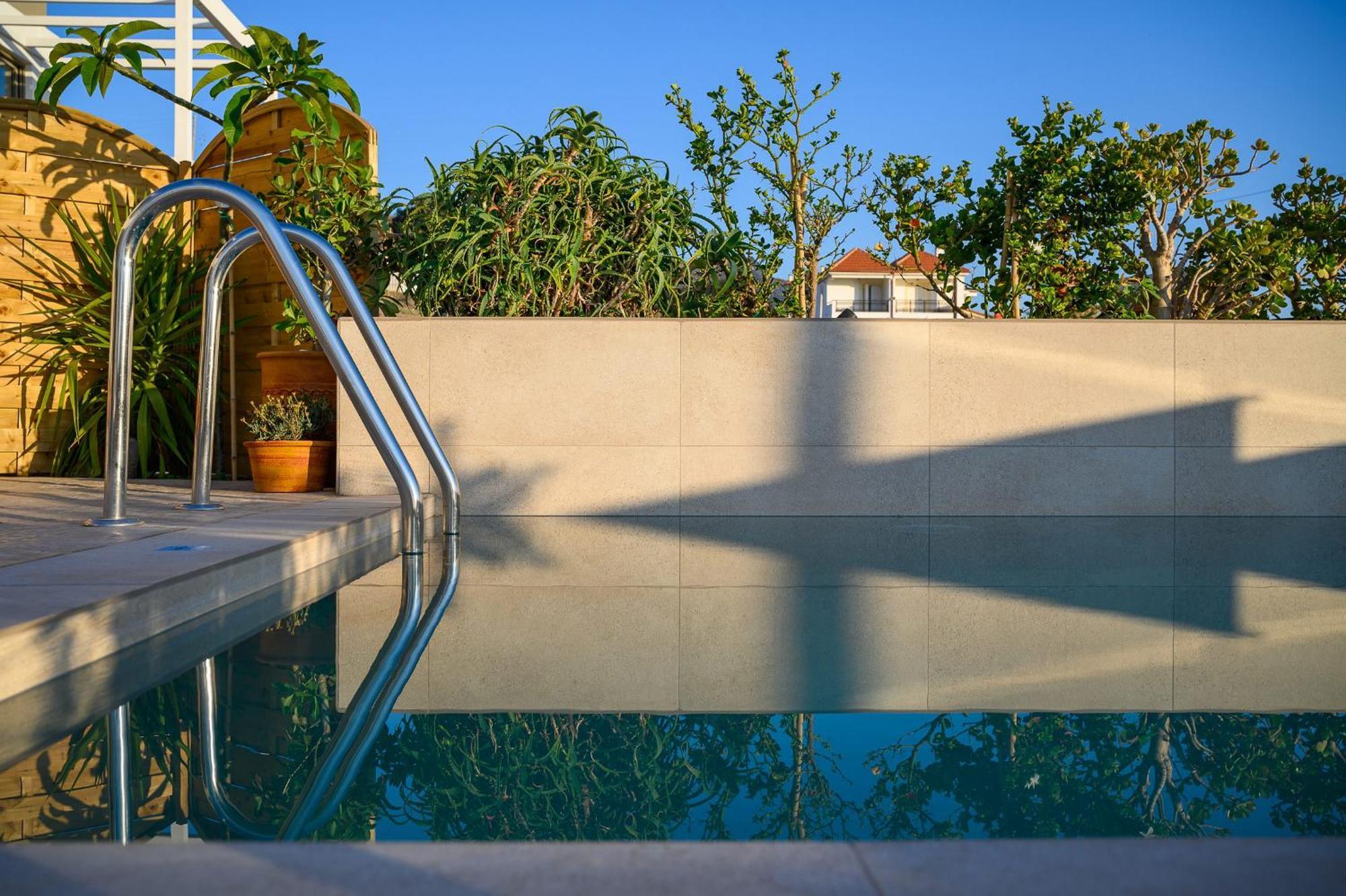 Ammokrinos Luxury Homes,150M From The Beach Kalamaki  Exteriör bild