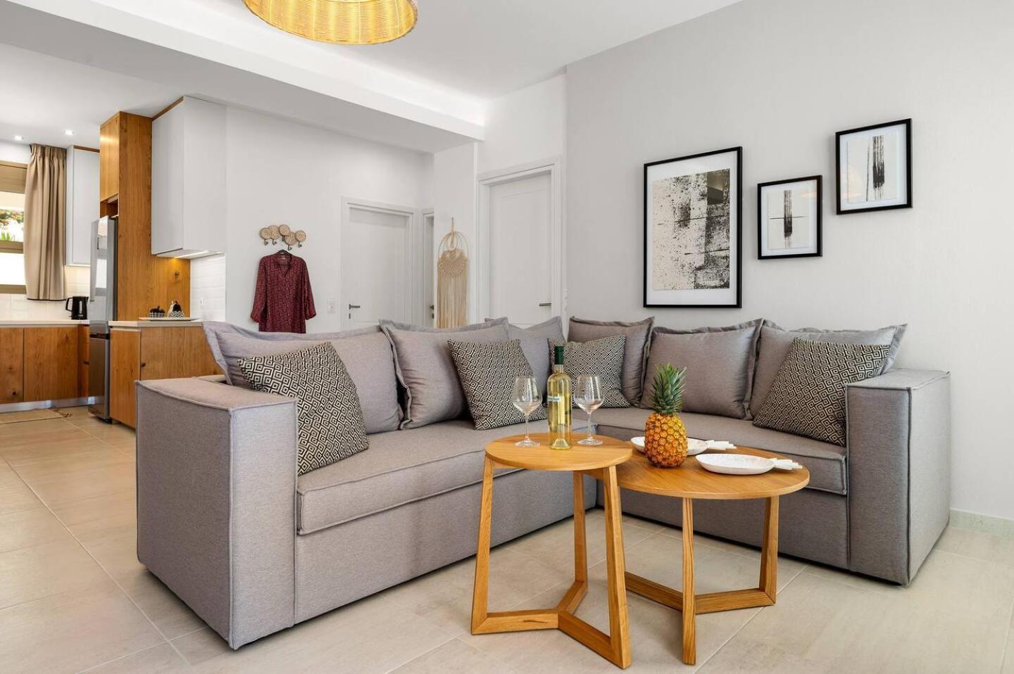 Ammokrinos Luxury Homes,150M From The Beach Kalamaki  Exteriör bild