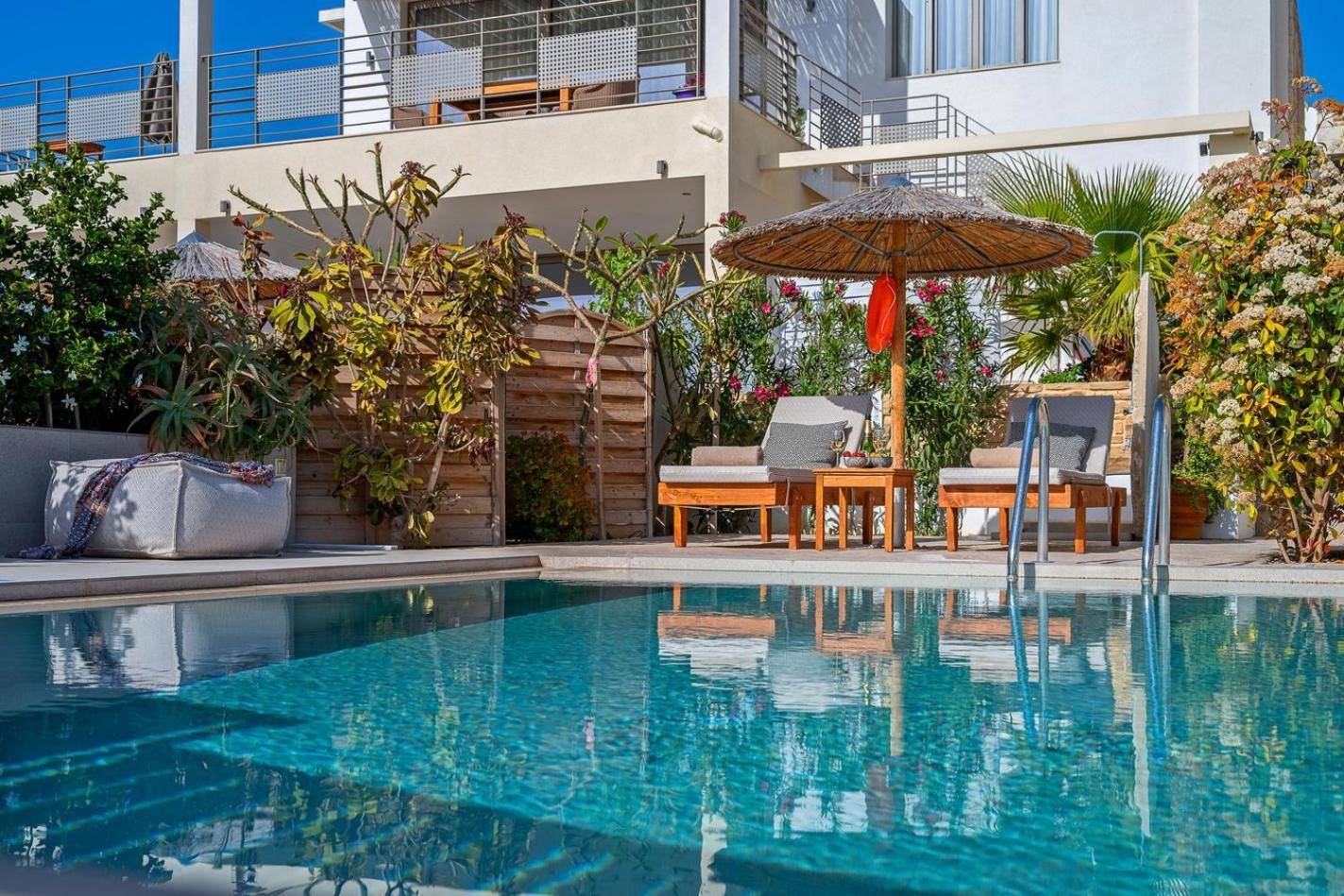 Ammokrinos Luxury Homes,150M From The Beach Kalamaki  Exteriör bild